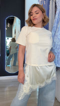 Blusa con encaje