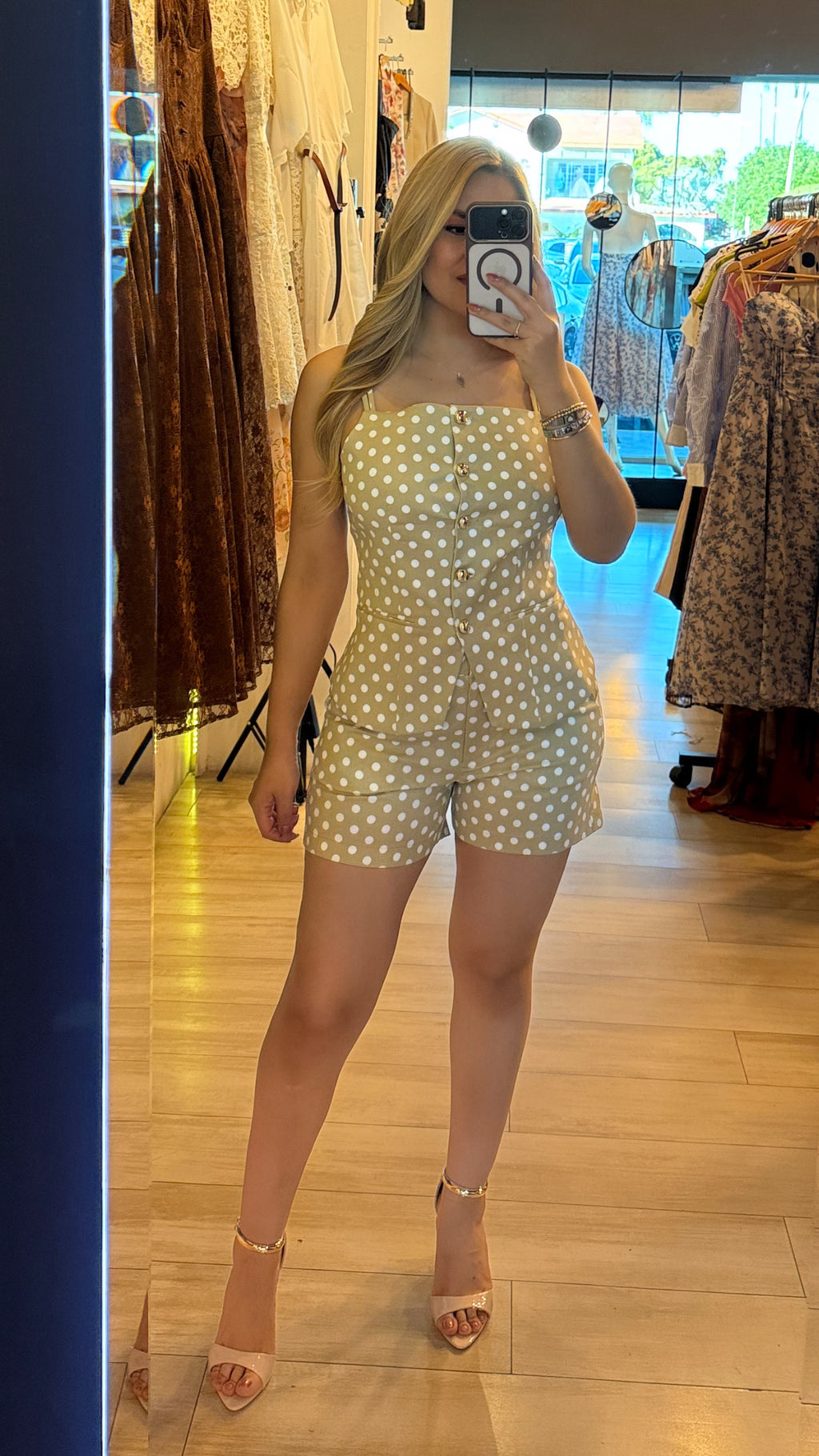 Set polka de short y chaleco
