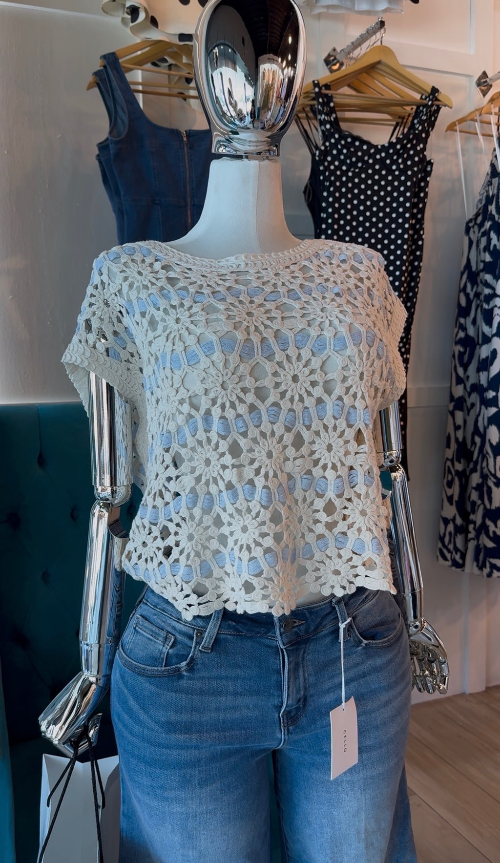 Blusa tejida blanco con azul