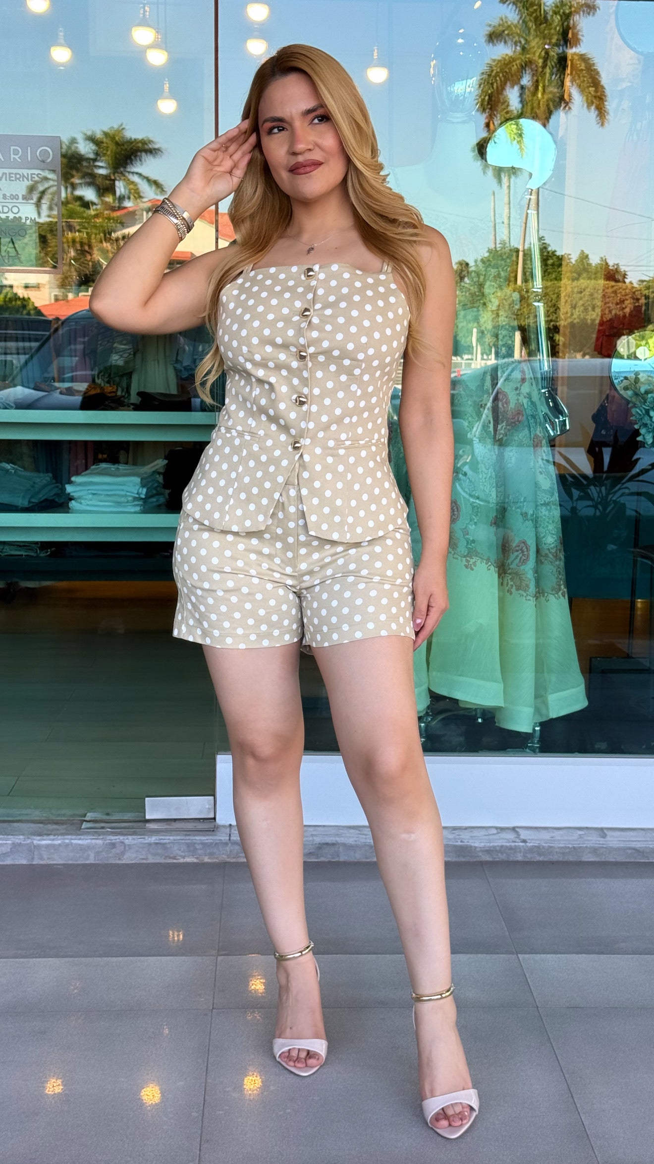 Set polka de short y chaleco
