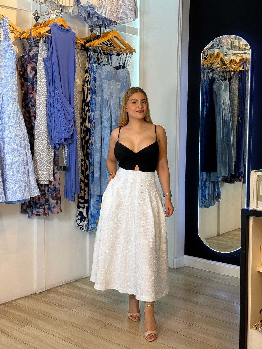 Vestido blanco con negro