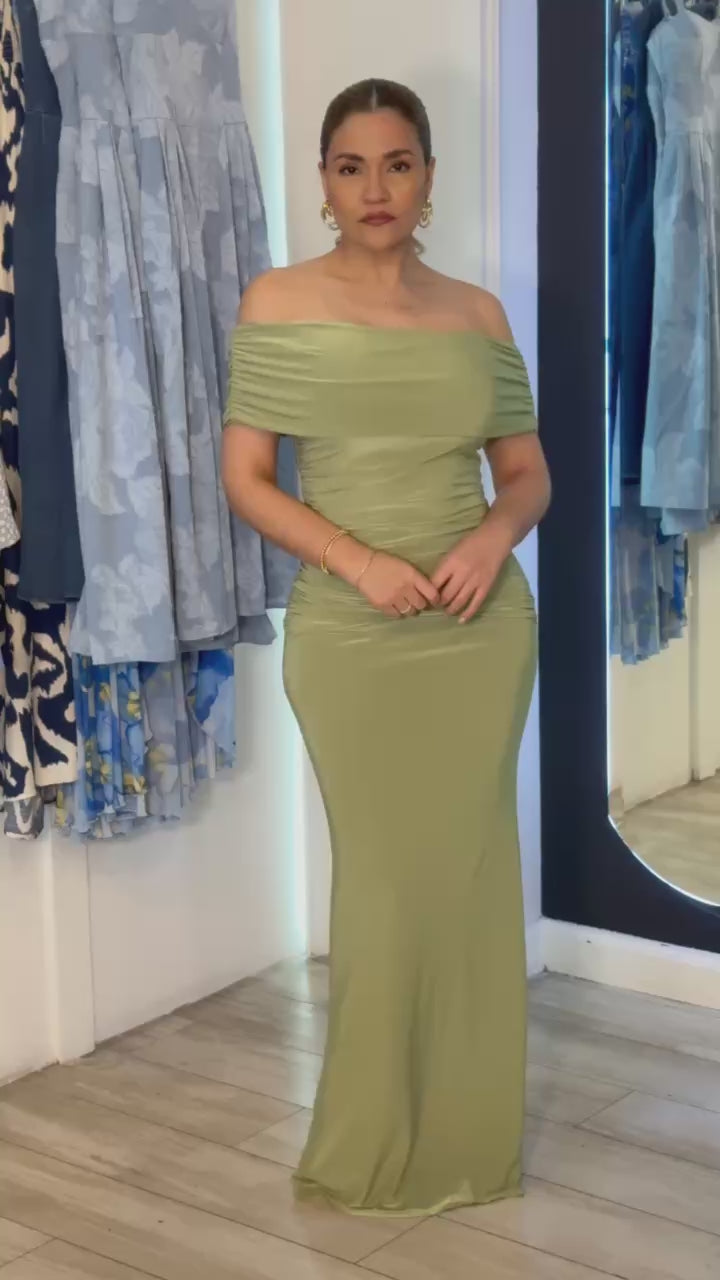 Vestido verde olivo